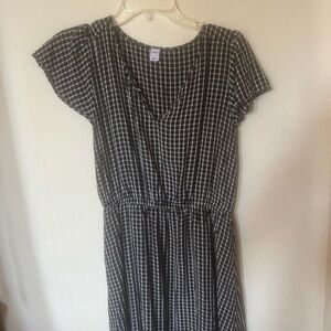Old Navy Black and White Ruched Midi Sundress